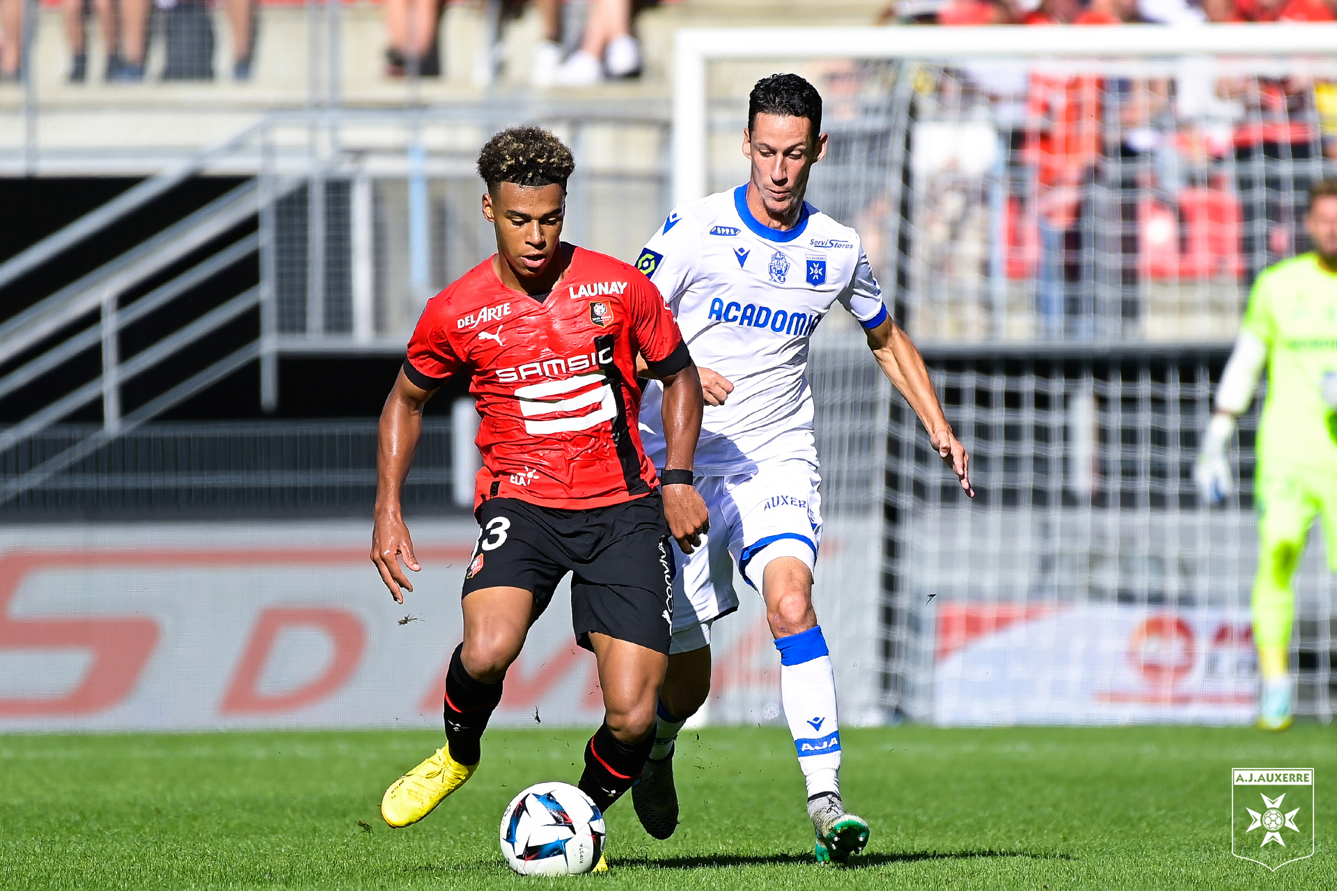 金年会官方网站-菲尼克斯太阳训练开放日，赛前更衣室发声引欢呼，法甲在即，年轻球员得到机会的简单介绍